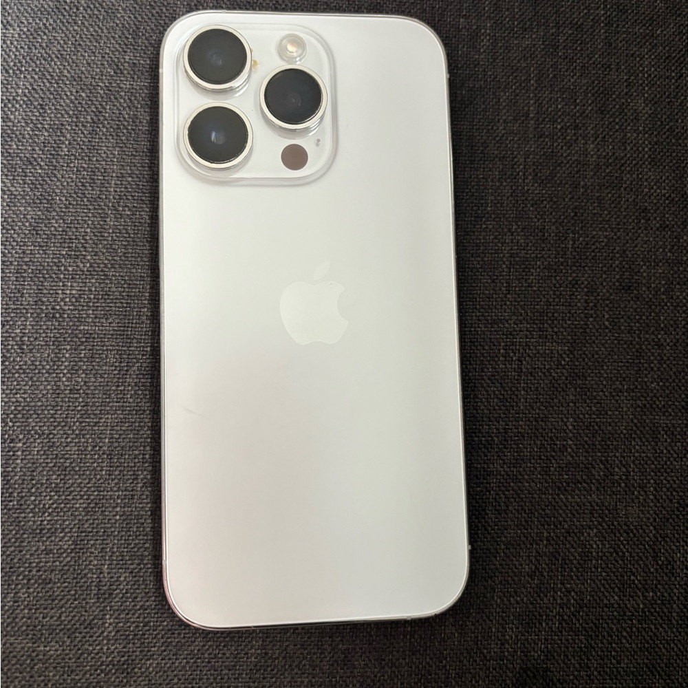 iPhone 14